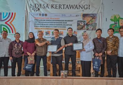 Pascasarjana Poltekpar NHI Bandung Dorong Ekonomi Sirkular di Desa Kertawangi