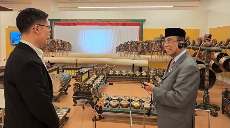 Pendopo di Tengah Gurun: Cerita Gamelan Indonesia di Musical Instrument Museum Phoenix, Arizona