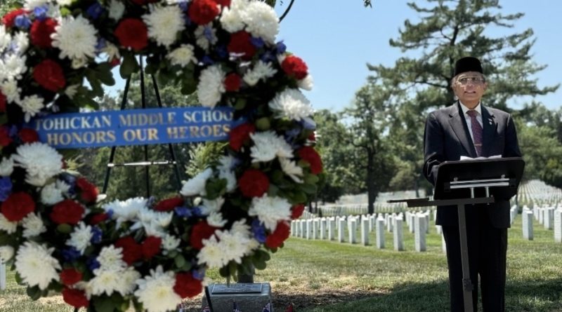 Dari Selat Sunda ke Arlington: Doa untuk USS Houston dan HMAS Perth, Jejak Sejarah yang Menyatukan Indonesia, Amerika, dan Australia